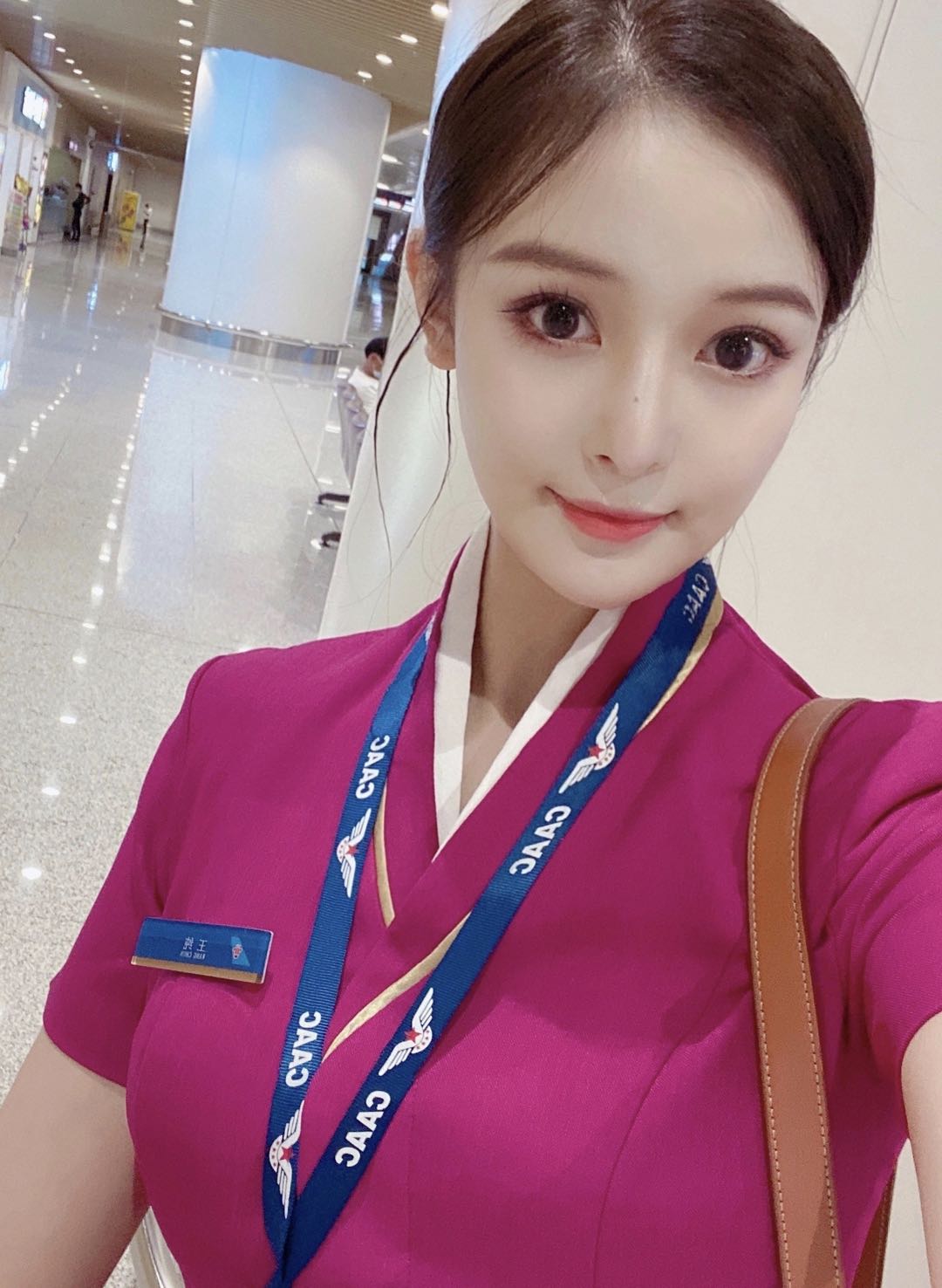 迪拜商务模特价格